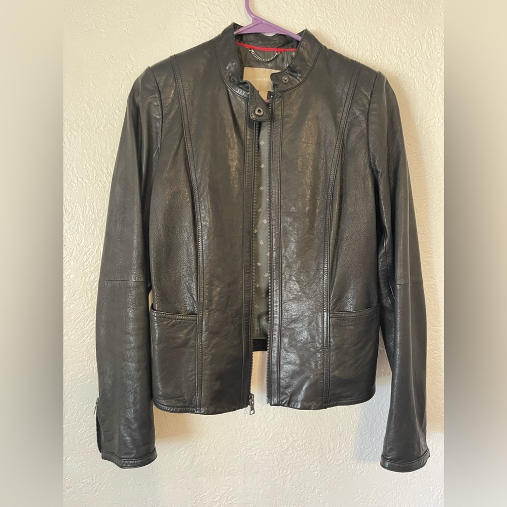 Genuine leather jacket from Banana Republic. Vintage jacket